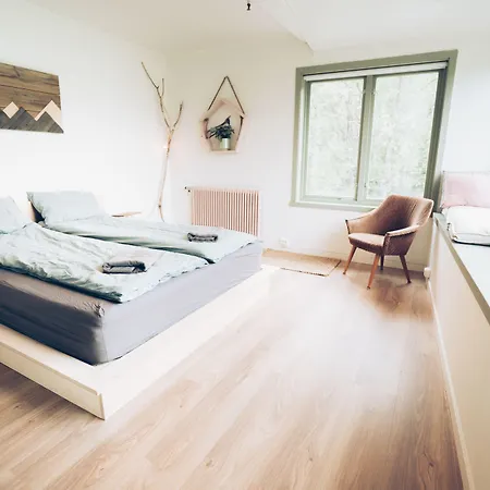 Furu & Cafe * Bostad