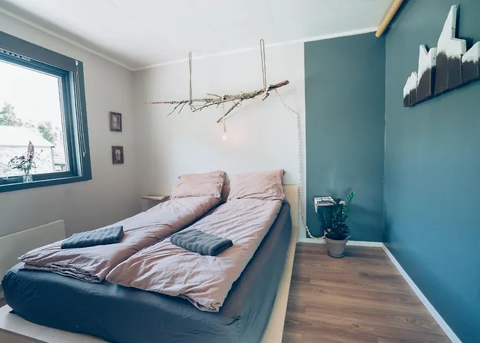 Furu & Cafe 旅馆 *