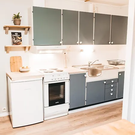 Furu & Cafe 호스텔 Bostad