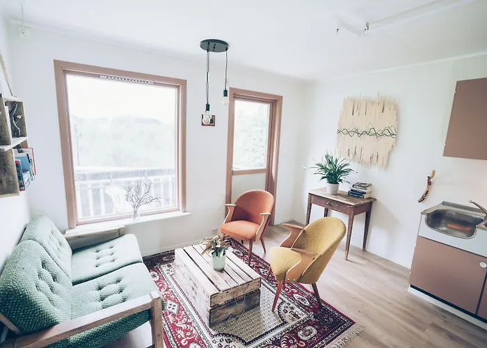 Furu & Cafe 호스텔 Bostad